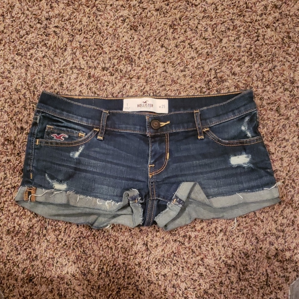 Hollister shorts size 1 or 25